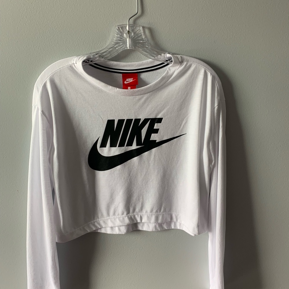 Long sleeve nike top